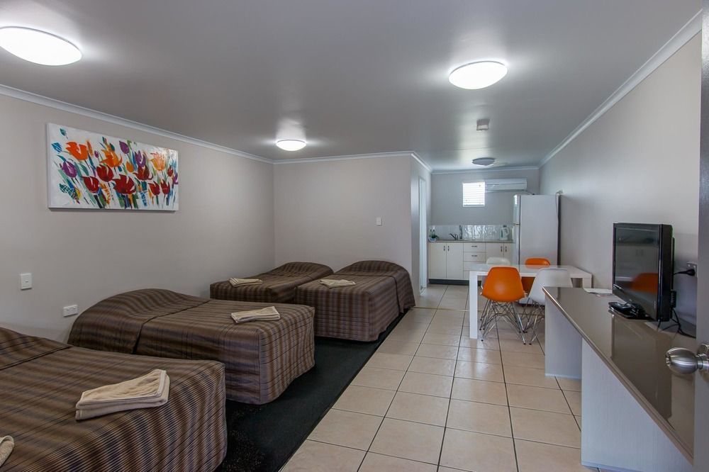Galaxy Mackay Motor Inn Buitenkant foto